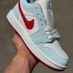 کتونی زنانه نایکی ایر جردن ۱ لو آبی قرمز Nike Air Jordan 1 Lowکد2