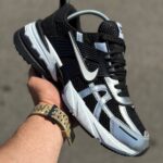 کتونی نایک مدل Nike V2K Run رنگ مشکی نقره ای کد25