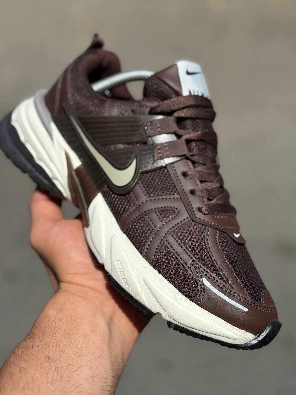 کتونی نایکی مدل Nike V2K Run رنگ قهوهای شکلاتی کد13