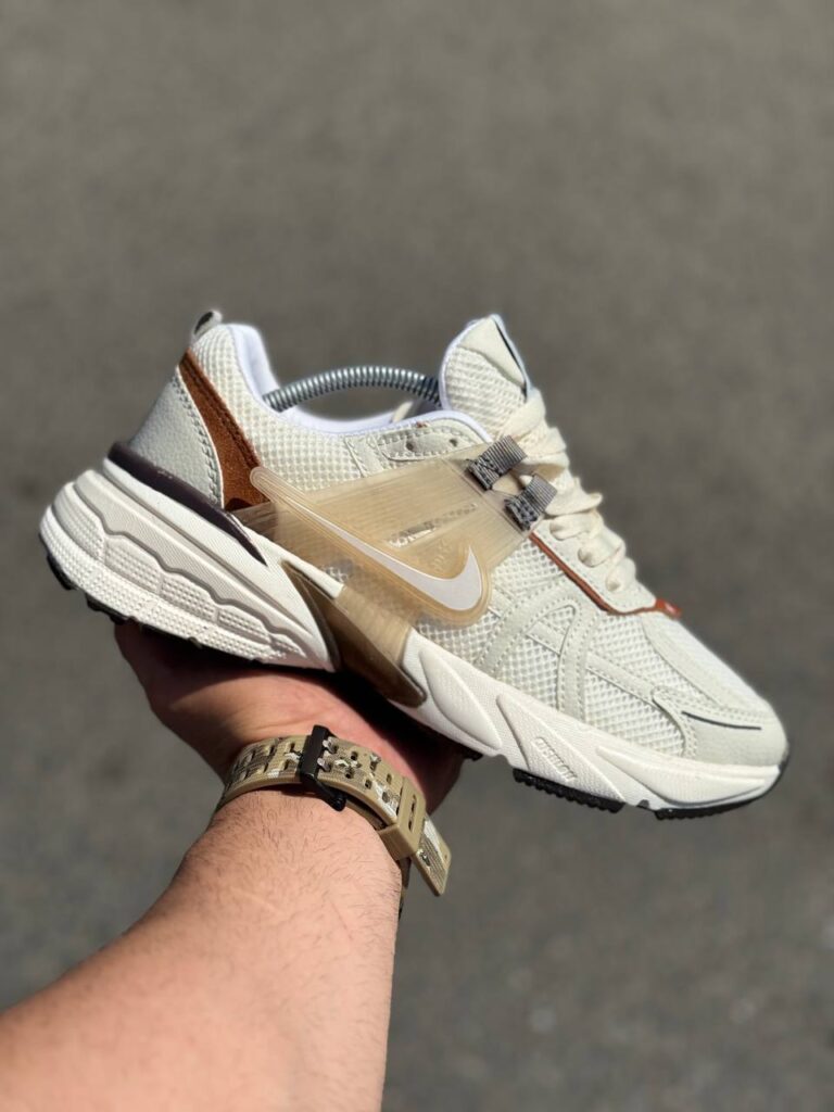 کتونی نایک مدل نایک وی تو کی رنگ کرم (Nike V2K Run)کد24