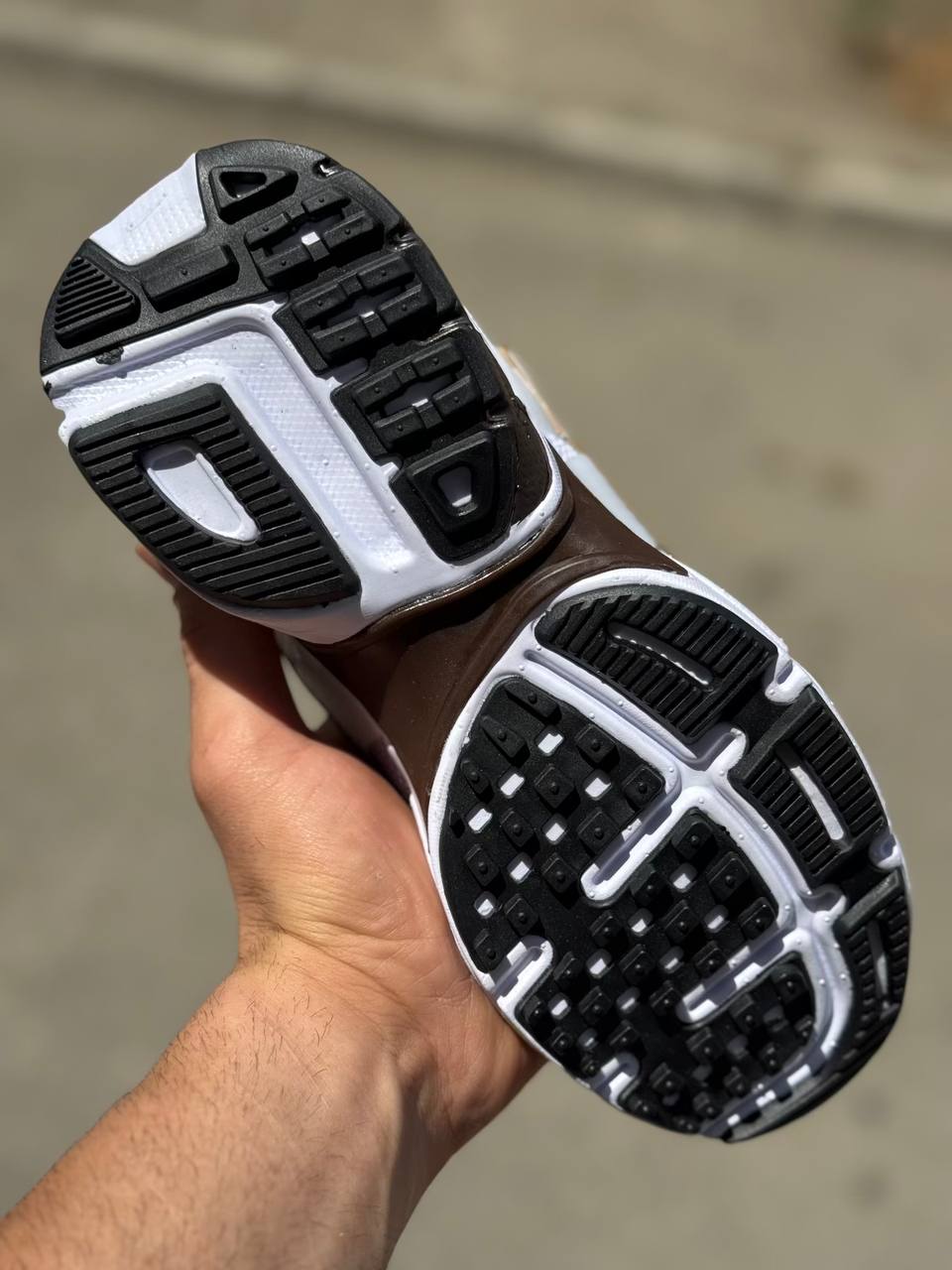 کتونی نایک V2K Run زنانه سفید طلایی کد3