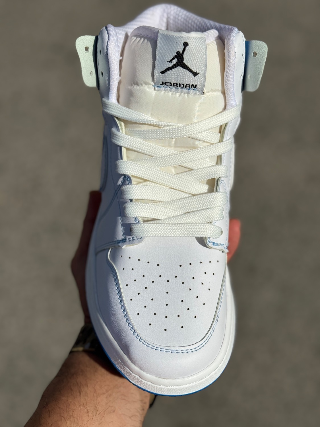 کتونی نایک جردن ۱ ساقدار سفید آبی (Air Jordan 1 High)کد39