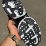 کتونی نایک مدل Nike V2K Run رنگ سفید نقرهای کد31