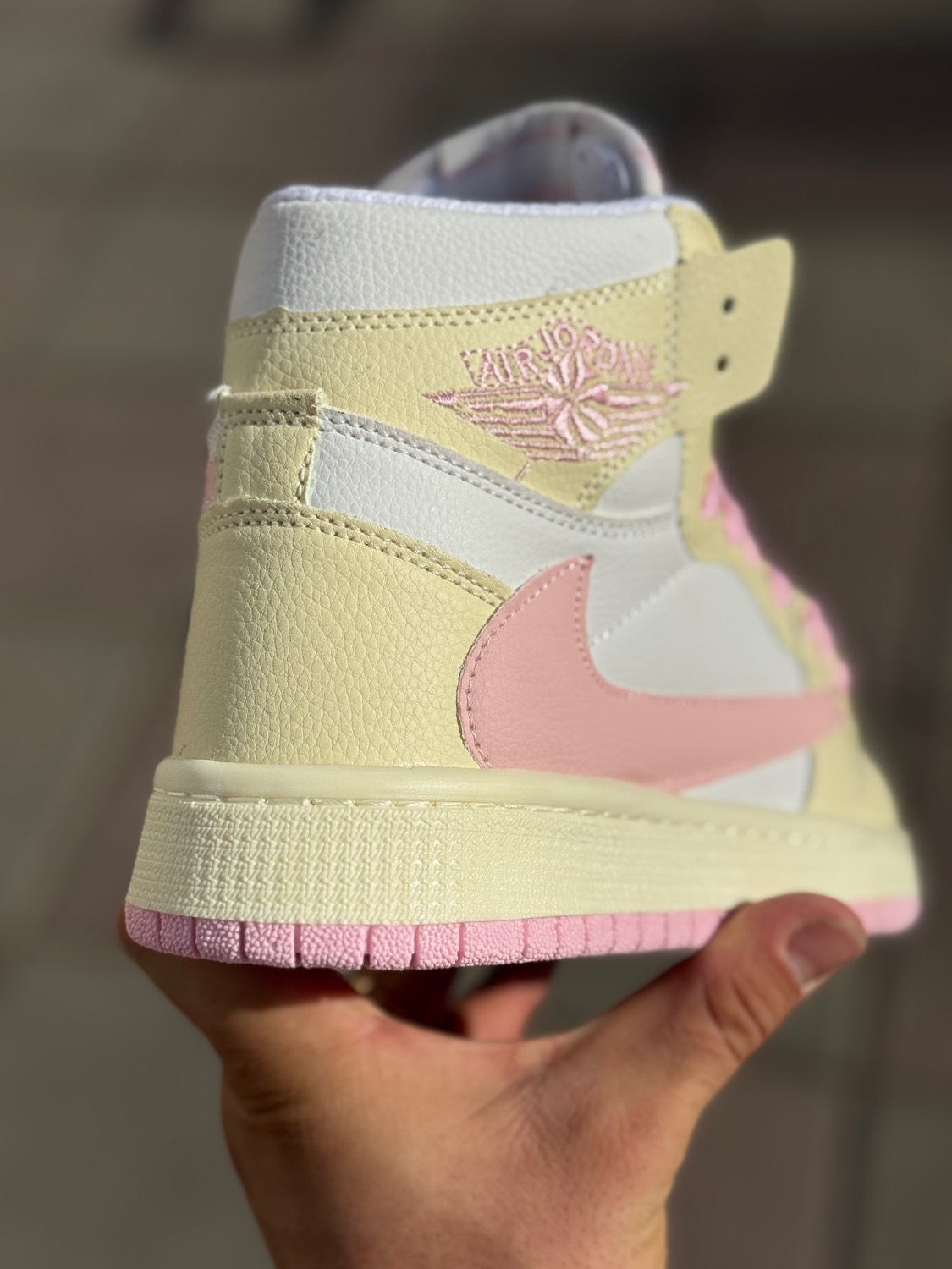 کتونی نایک ایر جردن ۱ ساقدار لیمویی صورتی (Pastel Lemon Pink)-کد131